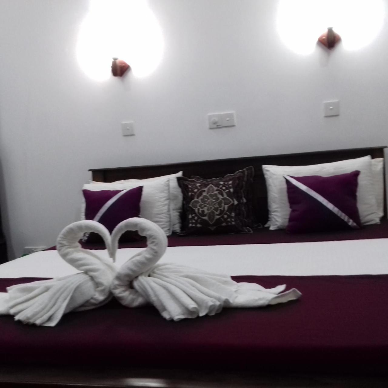 Rainbow Guest House Hikkaduwa Buitenkant foto