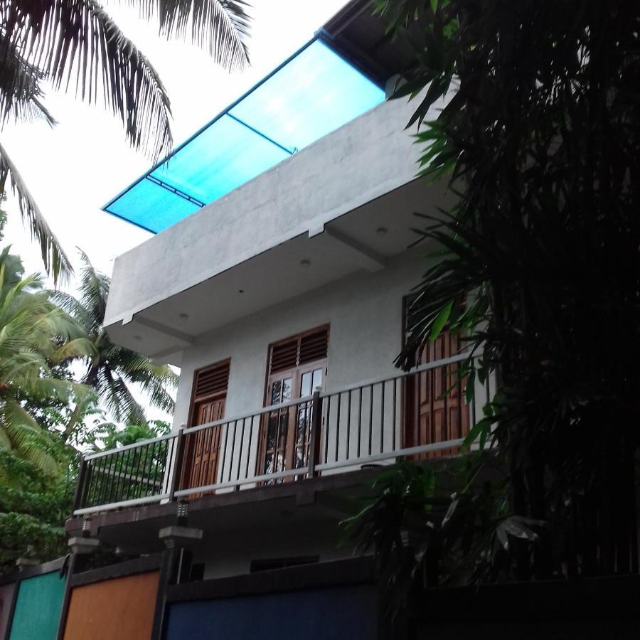 Rainbow Guest House Hikkaduwa Buitenkant foto