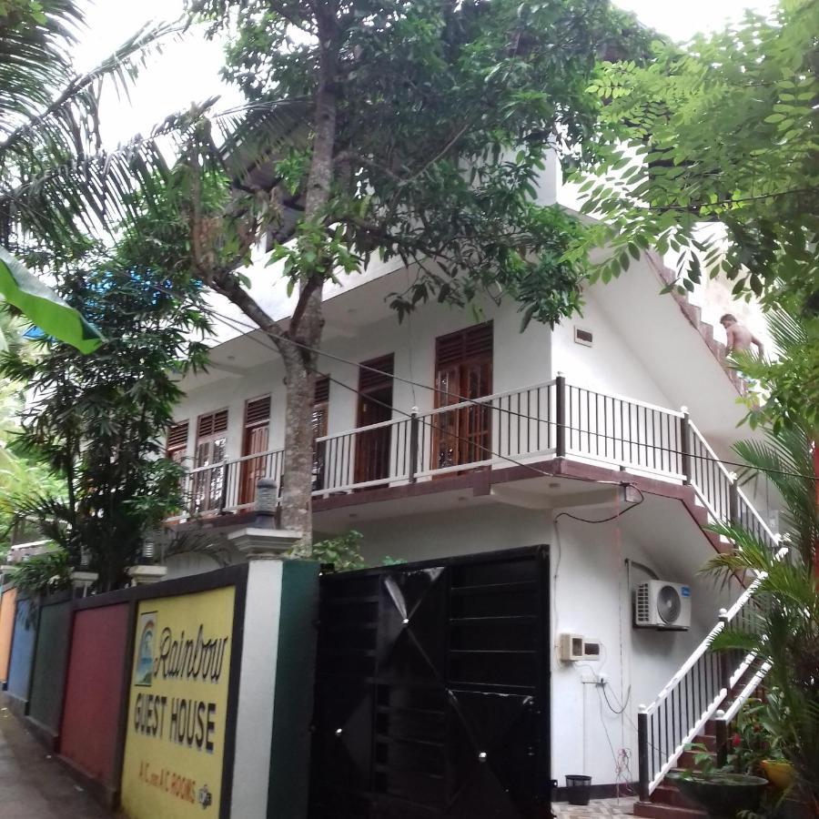 Rainbow Guest House Hikkaduwa Buitenkant foto